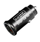 Mini rastreador em formato de carregador veicular.